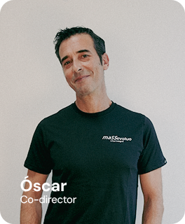 Lic. INEF (col 13841) · ㅤㅤㅤㅤㅤQuiromasajista · Osteópata · PNI